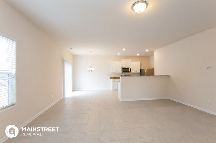 7510 Malden Park Dr - Photo 3 of 15