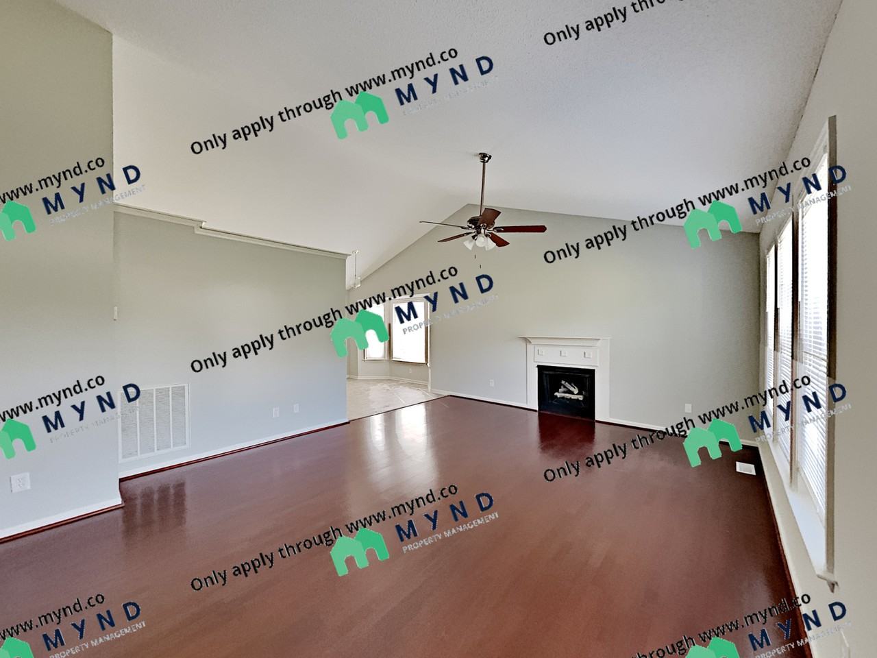 104 S Woodstone Dr - Photo 2 of 15