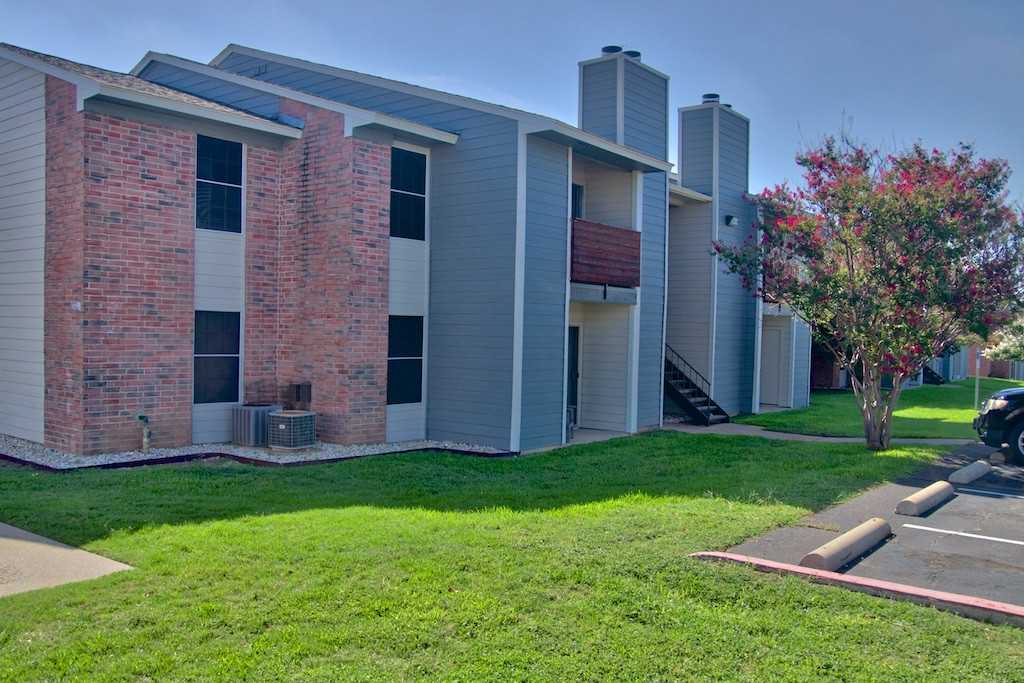 Azur - Photo 3 of 50