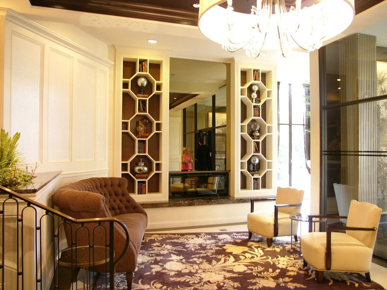 The Pierre Apartments - Photo 3 of 12