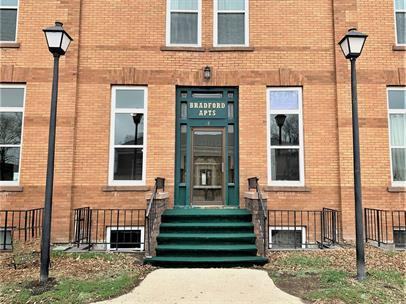 Lisbon The Bradford - Photo 2 of 17