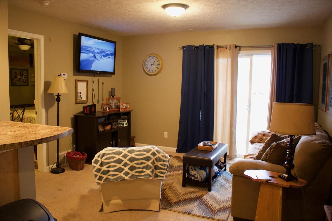 2469 Collis Ave #6 - Photo 2 of 6