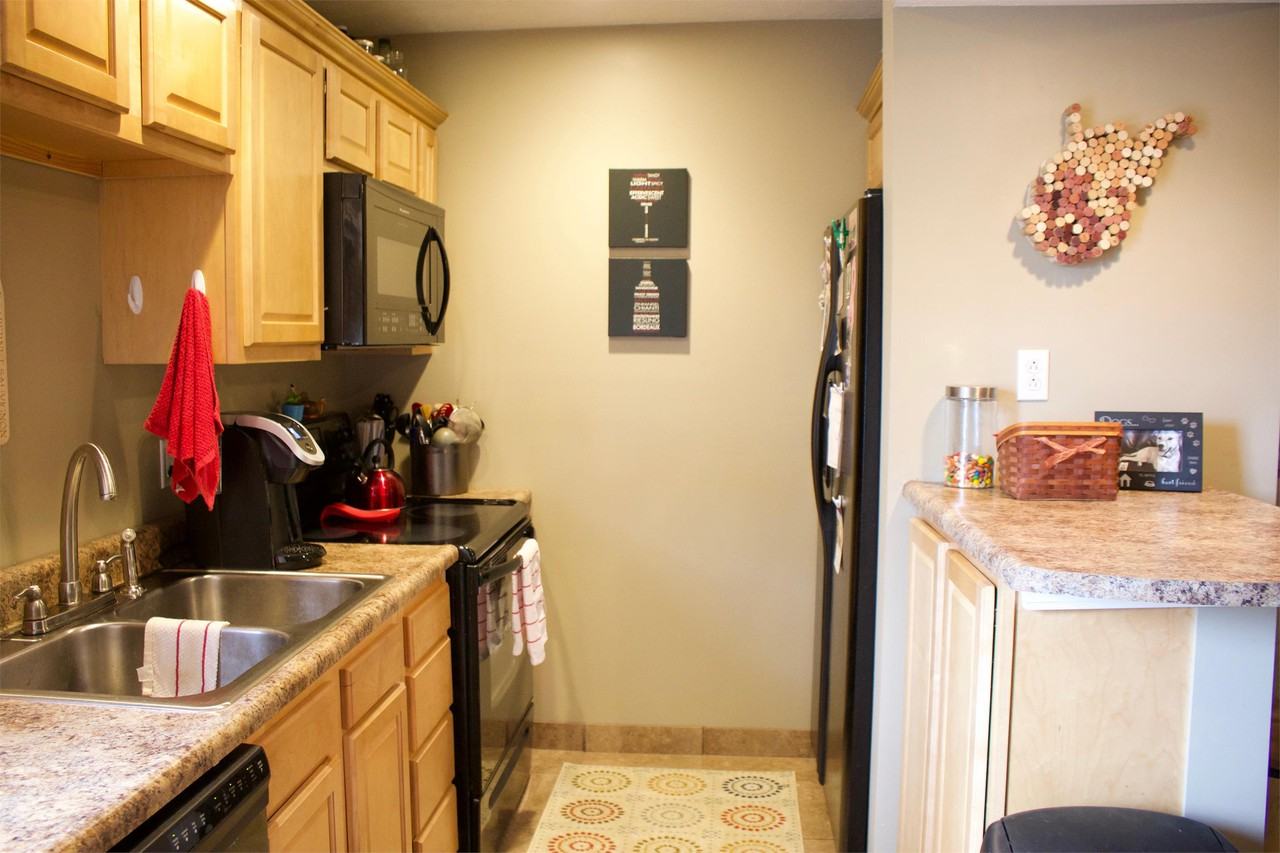 2469 Collis Ave #6 - Photo 3 of 6