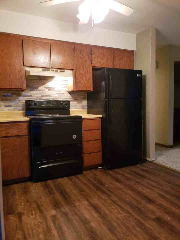 2027 Ellen Ave #2027 - Photo 2 of 29