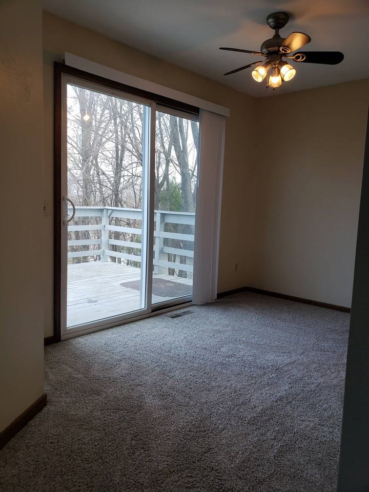 2027 Ellen Ave #2027 - Photo 6 of 29