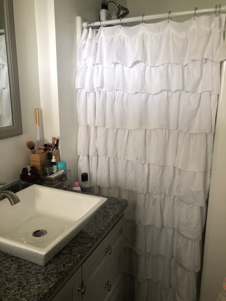 621 E Franklin St #621 - Photo 5 of 11