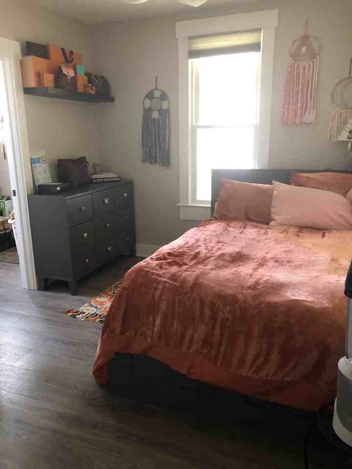 621 E Franklin St #621 - Photo 6 of 11