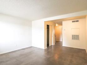 501 E Willetta St - Photo 1 of 1