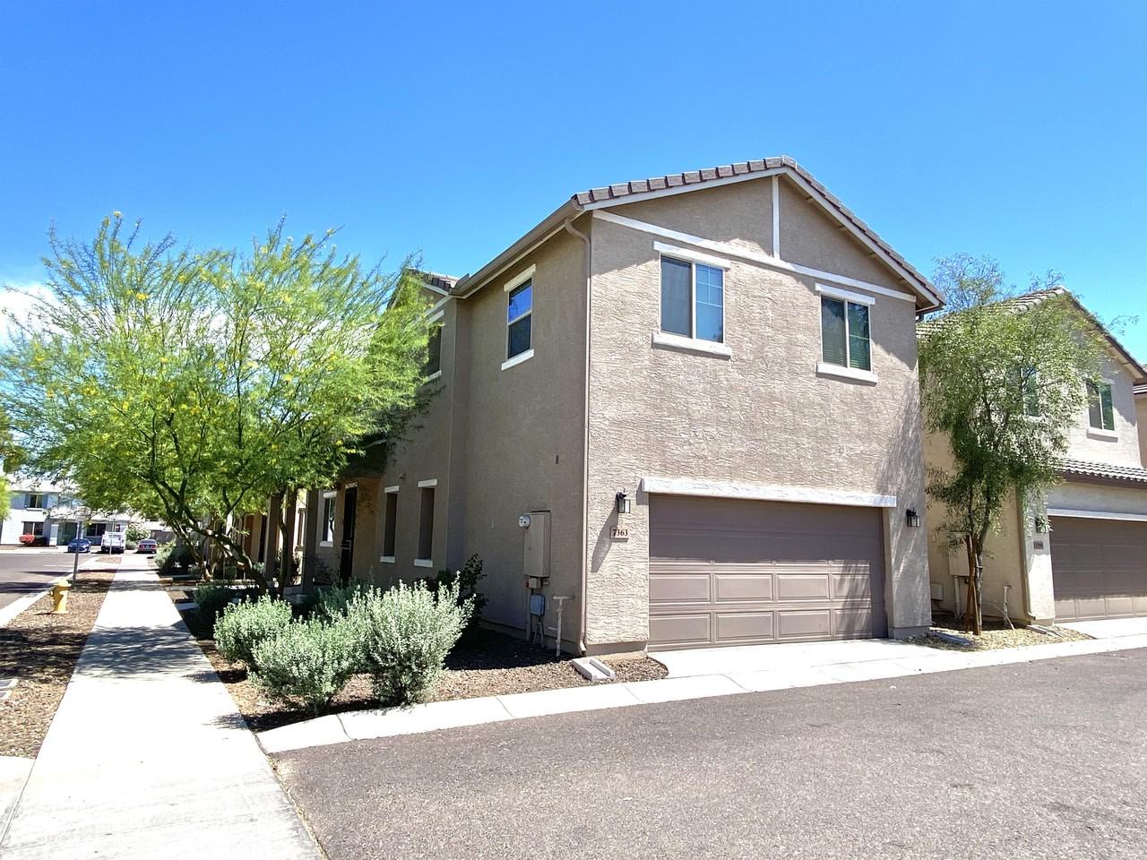 7363 W Cambridge Ave #1 - Photo 2 of 18