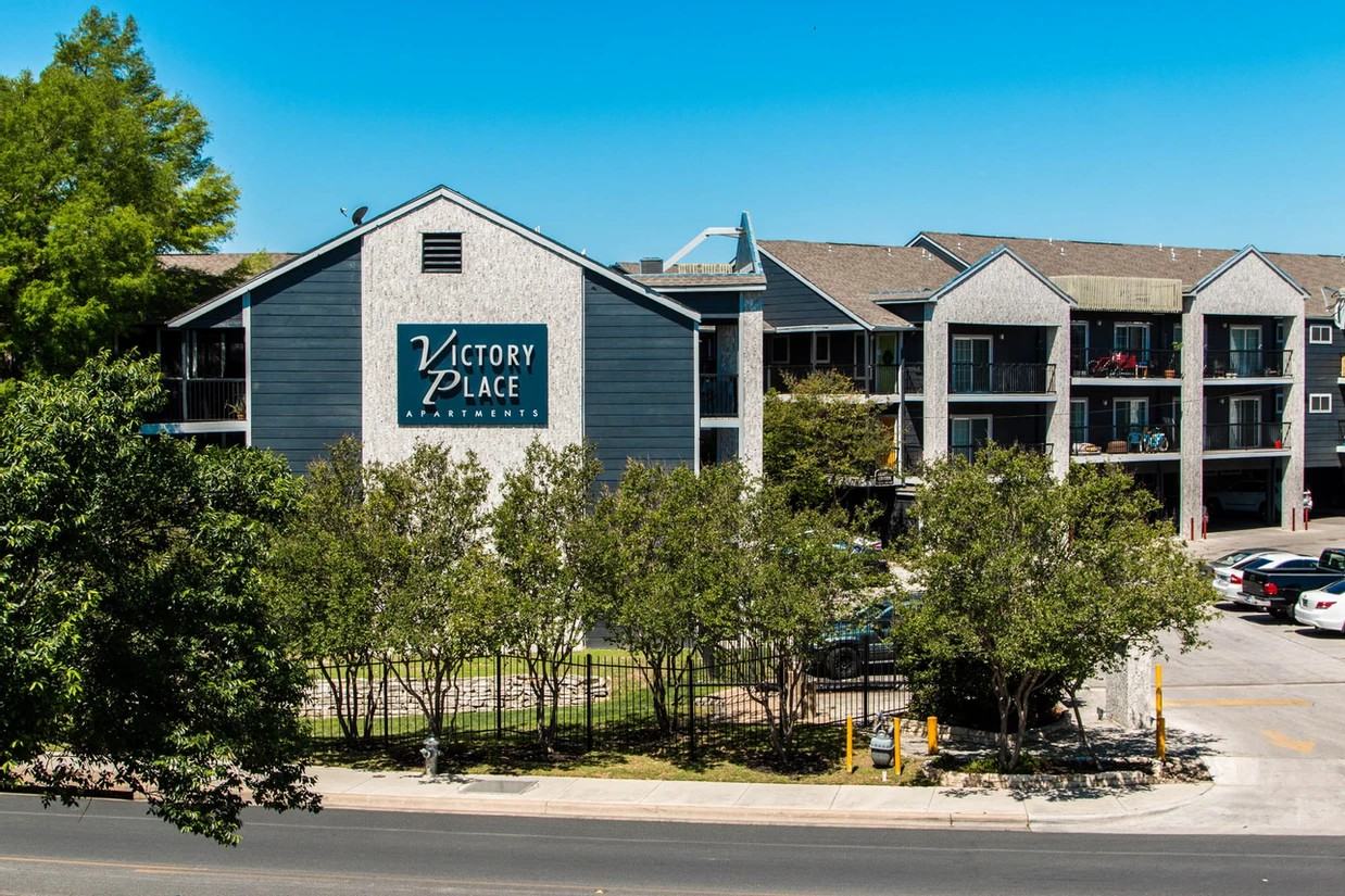 Tramor at Victory Place - Photo 3 of 6