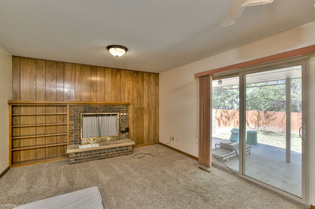 724 Kimball Rd - Photo 3 of 9