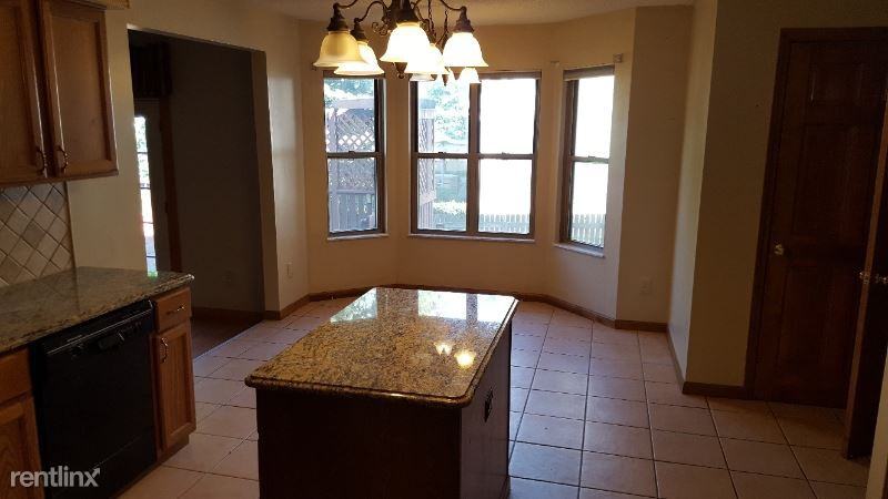 1362 Abbeyhill Dr - Photo 3 of 20