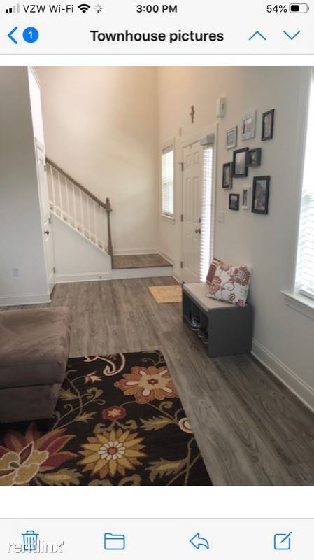 646 Brentwood Dr - Photo 3 of 13