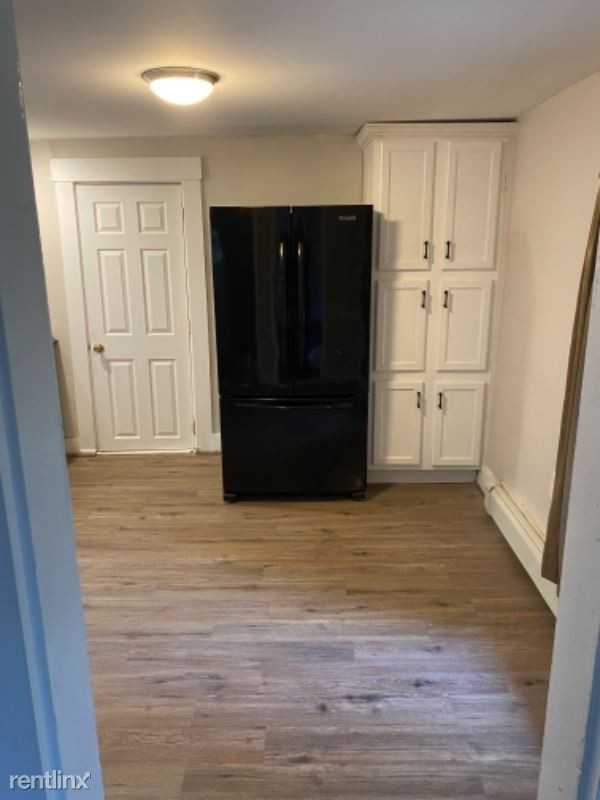 53 53 Prospect St 2 - Photo 2 of 7