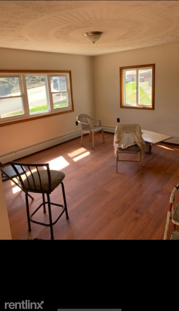 189 Johnson St - Photo 2 of 6