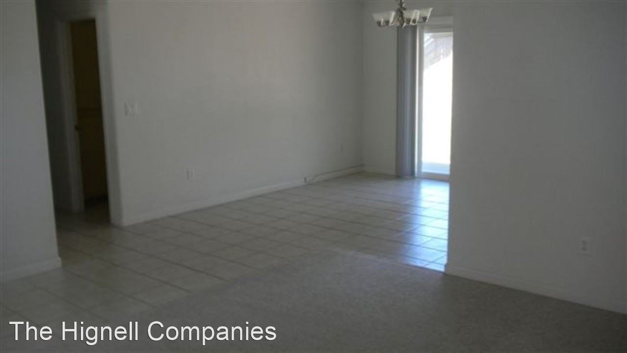 3018 Wandsworth Dr - Photo 2 of 12