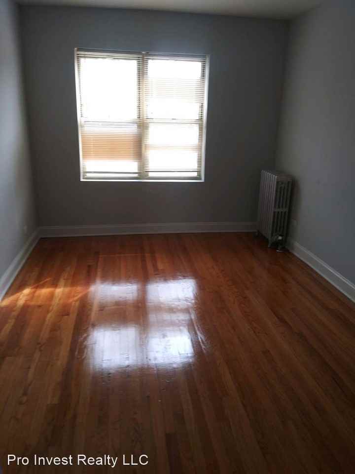7156-58 S.Cornell 1614-1616 East 72nd Street - Photo 2 of 5