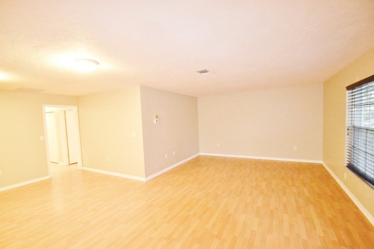 2116 Upton Ave - Photo 3 of 11