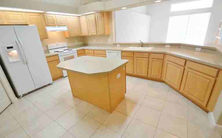 4815 Mirabella Pl - Photo 3 of 6