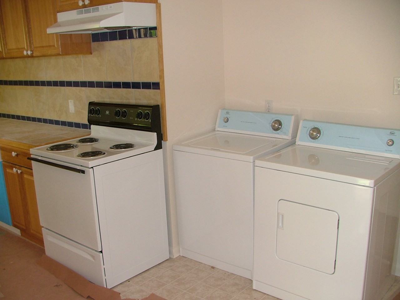 550 Lystra Rd - Photo 3 of 11