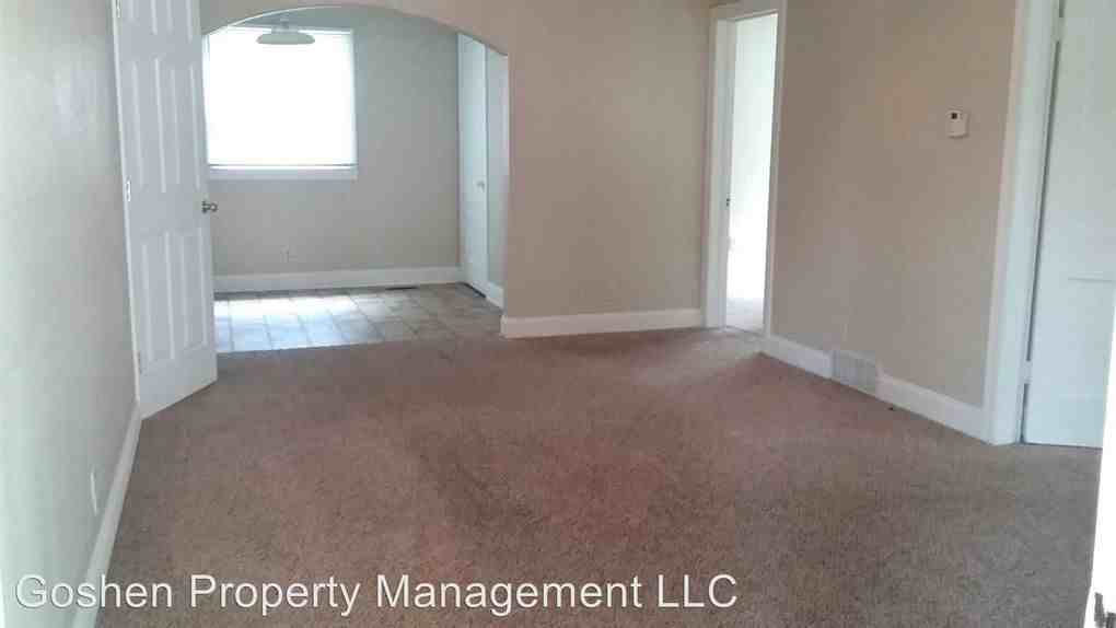 1744 S Emporia Ave - Photo 3 of 16