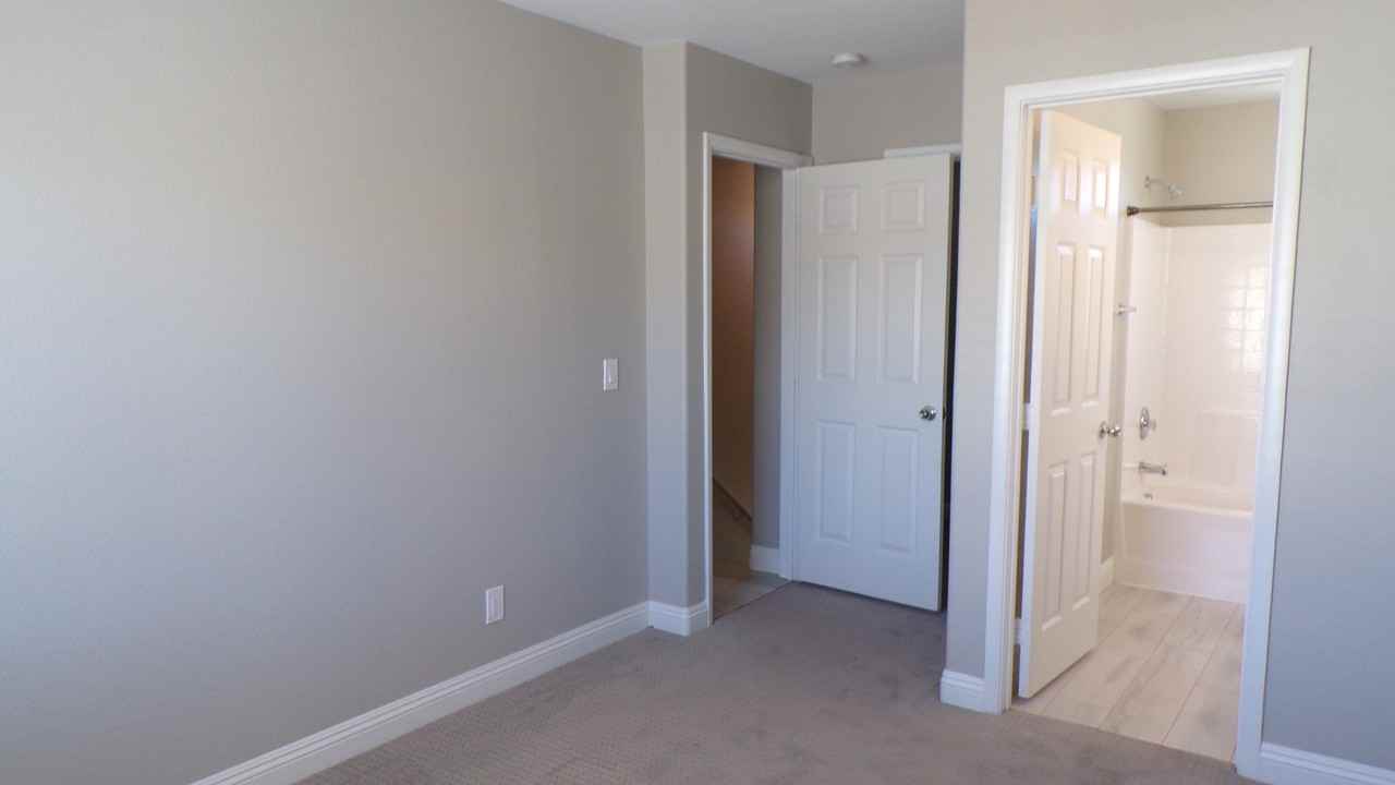5275 Emelita St - Photo 3 of 12
