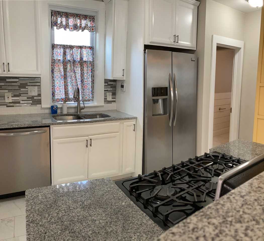 1022 Mapole Ave - Photo 2 of 26