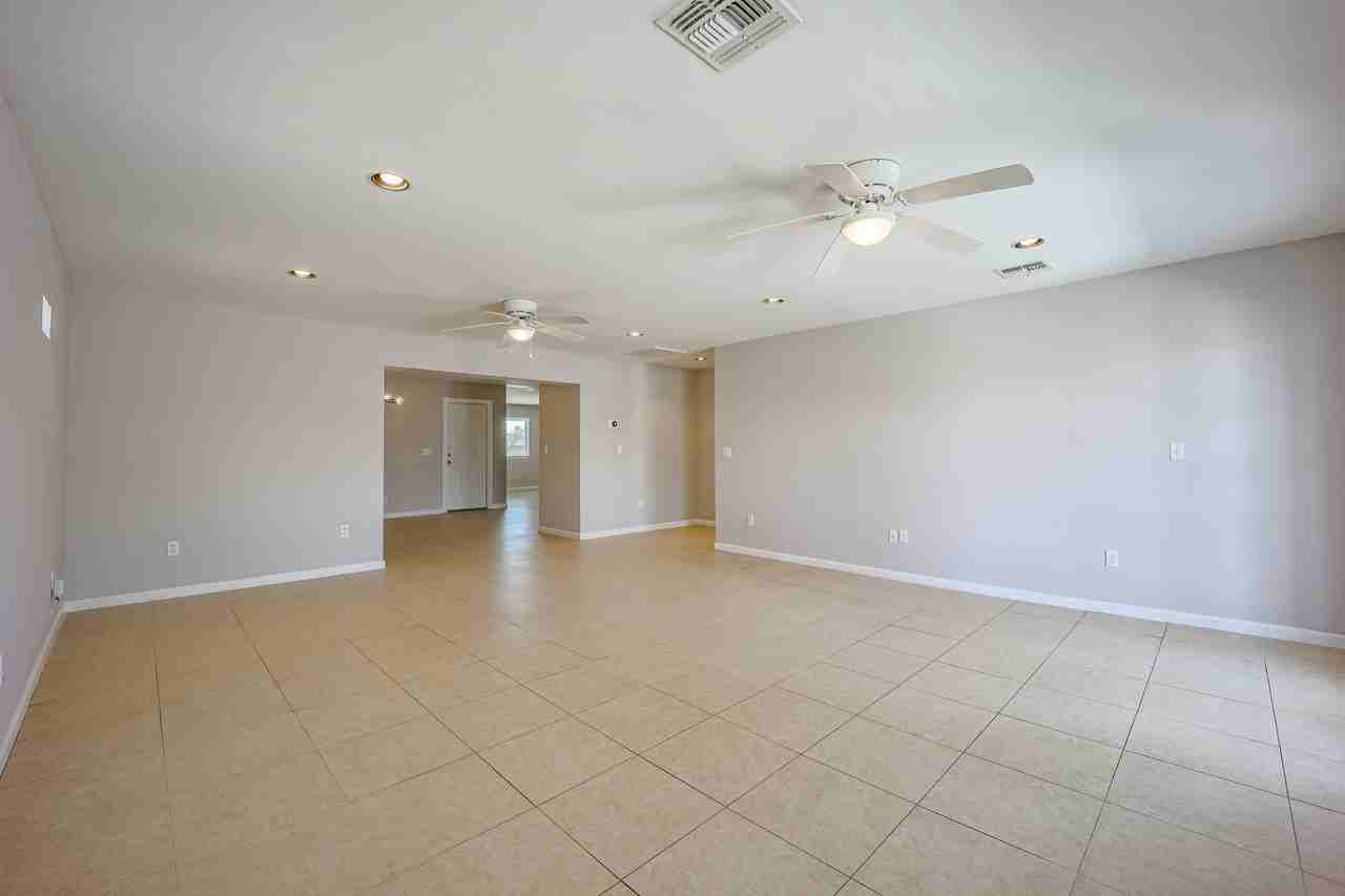 614 N 74th St - Photo 5 of 40