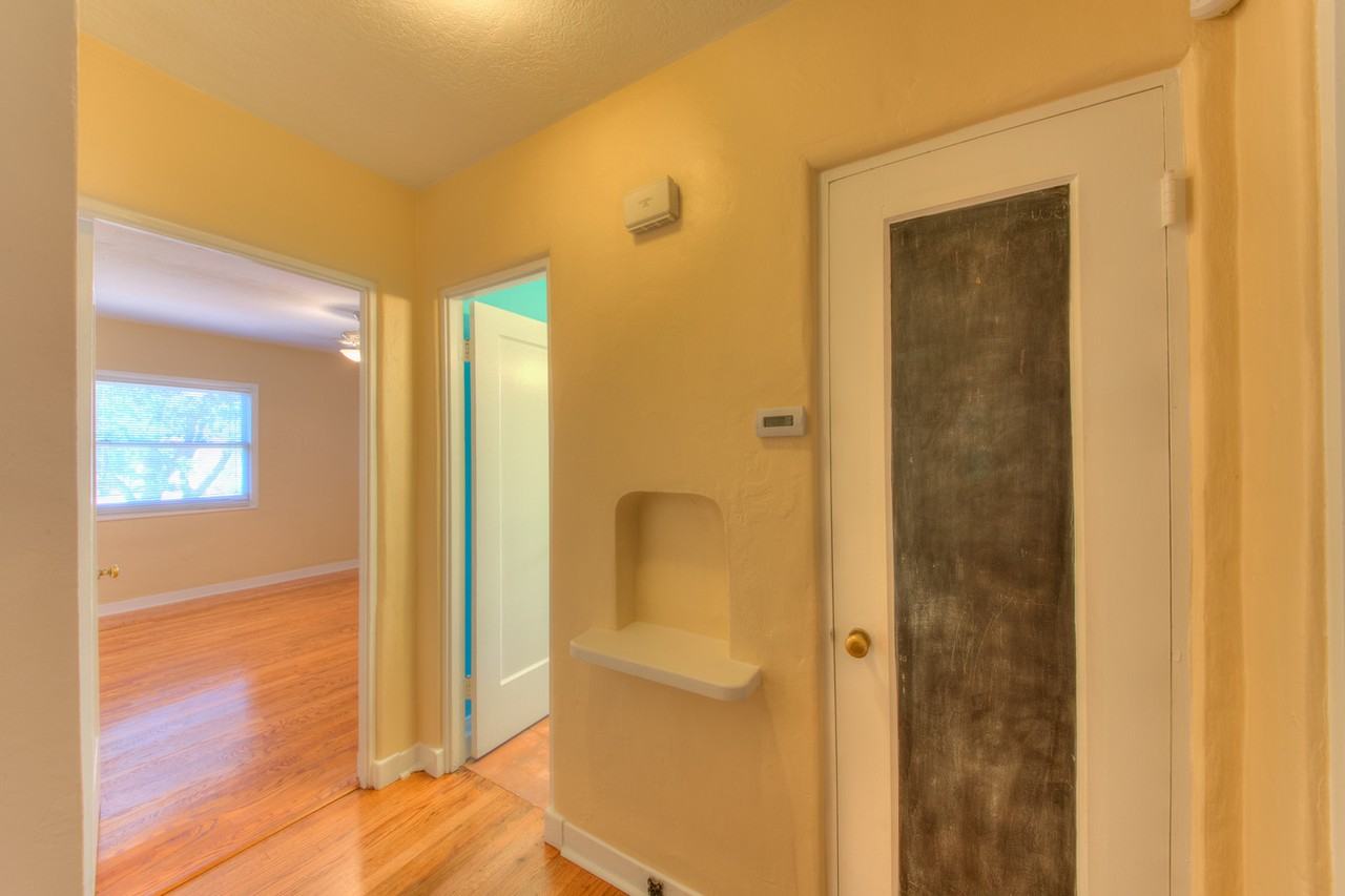 3016 Marble Ave Ne - Photo 6 of 32
