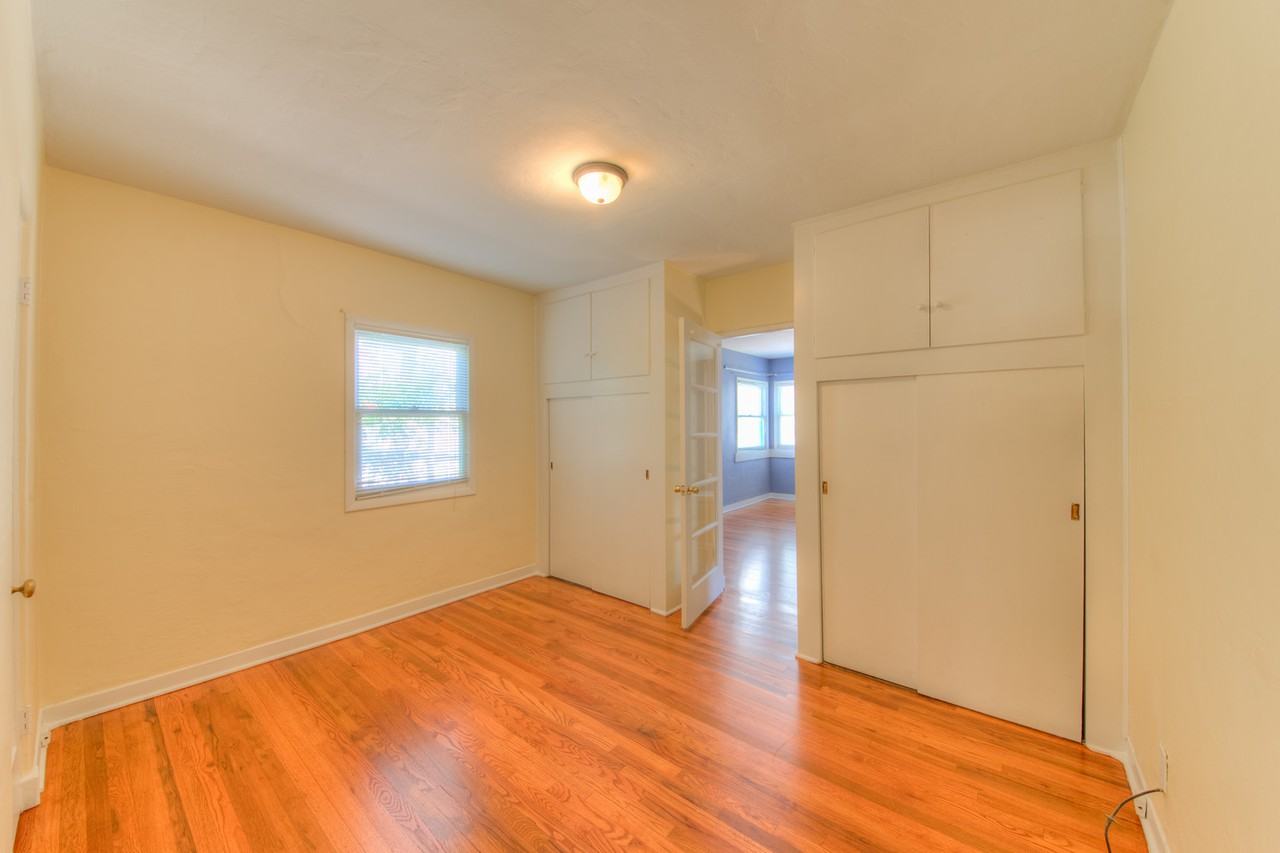 3016 Marble Ave Ne - Photo 7 of 32