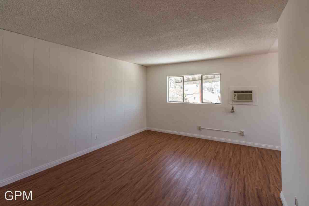 327 S Avenue 57 - Photo 3 of 11