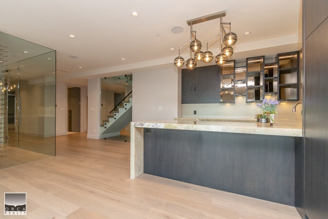 554 St. Giles Rd - Photo 2 of 50