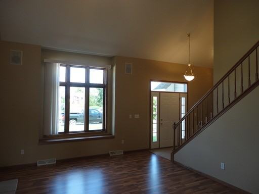 933 South St - Photo 2 of 19