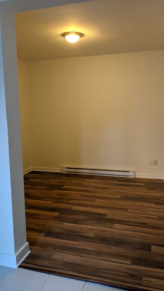 5 Rue de l'Hôtel-de-Ville #C - Photo 3 of 12