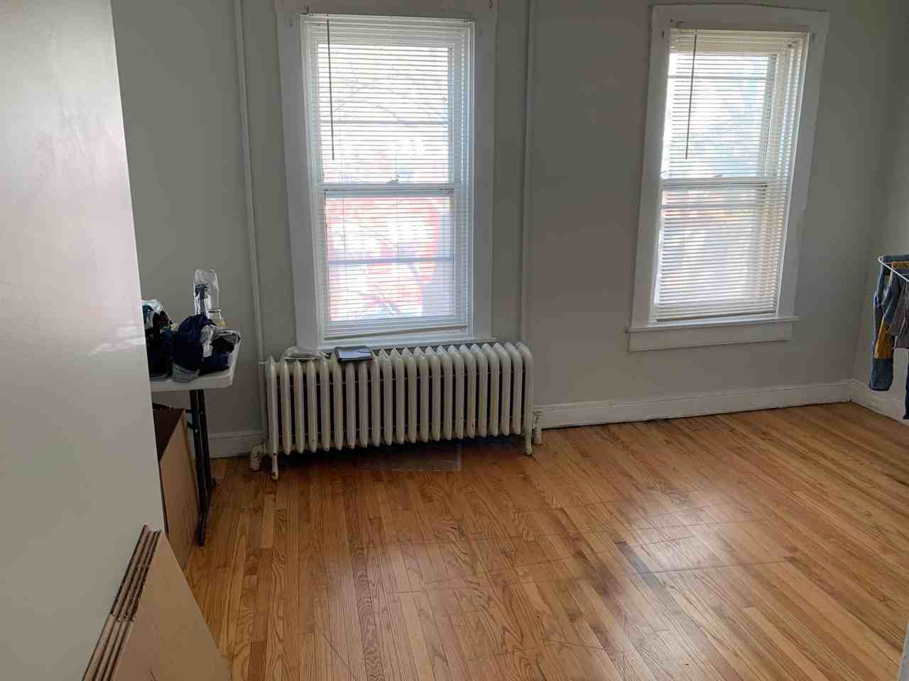 332 N Lime - Photo 2 of 8