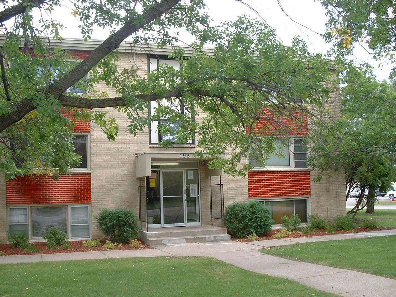 Marion St & Brittany's Apartments - Photo 2 of 8