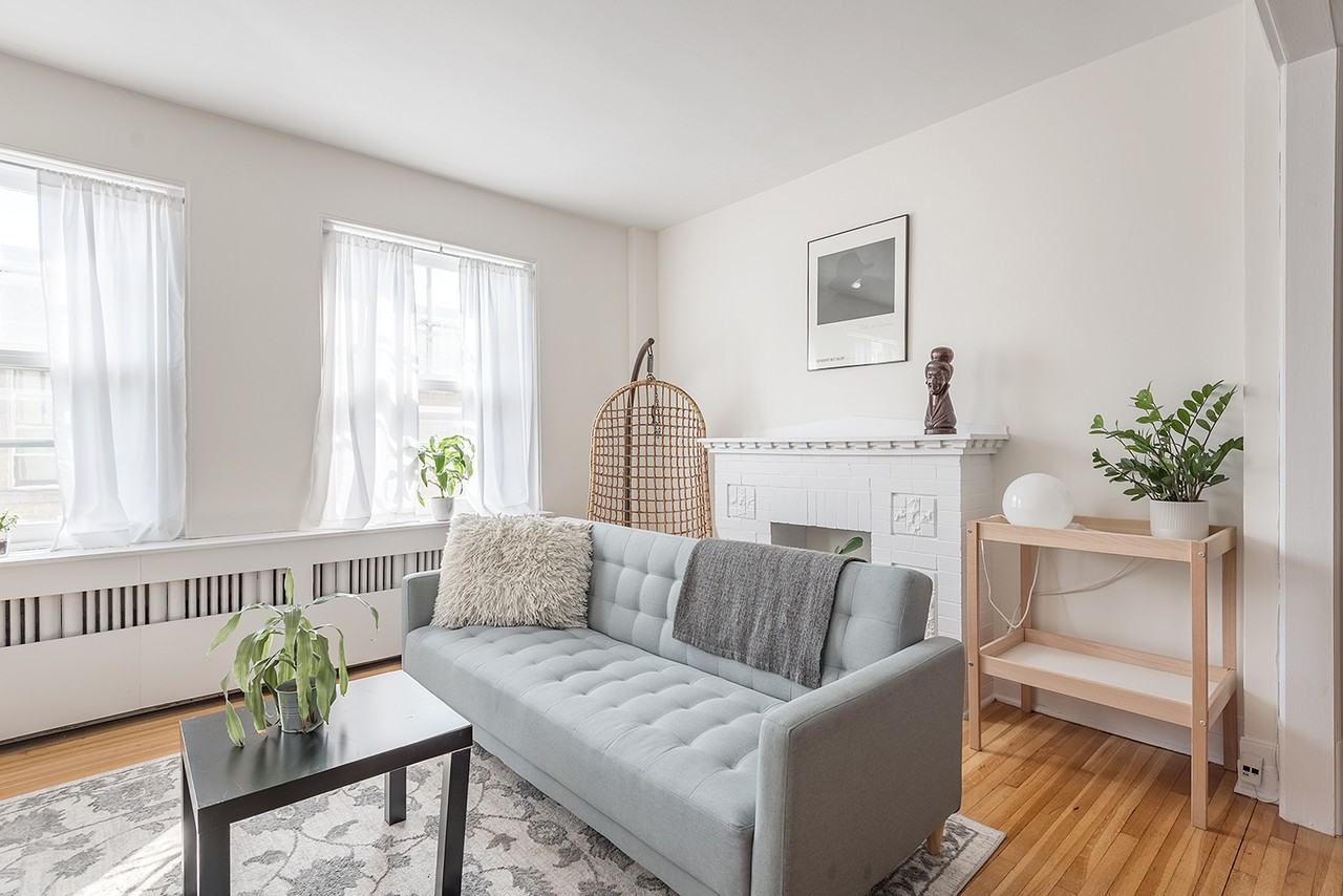 331 Avenue Clarke 47, Westmount, QC H3Z 2E7 2 Bedroom Apartment for