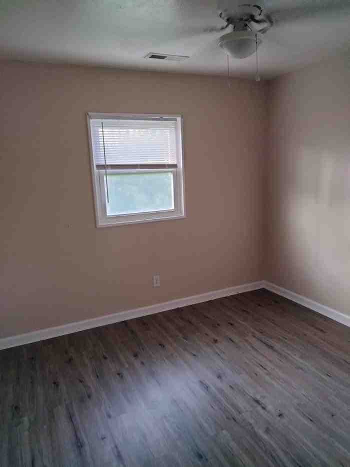 4807 Cottonwood Dr Nw - Photo 3 of 8