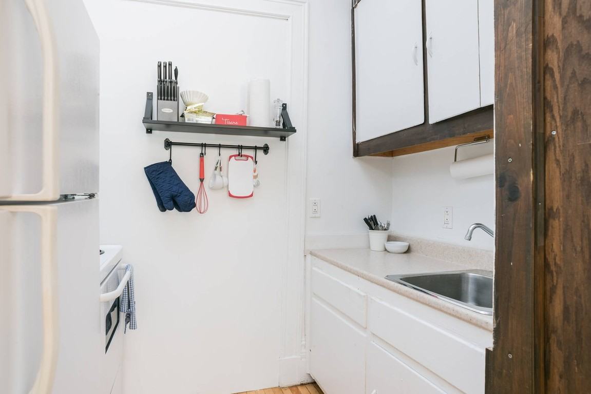 3417 Rue Aylmer Apartments in MiltonParc, Montréal, QC H2X 2B4 Zumper