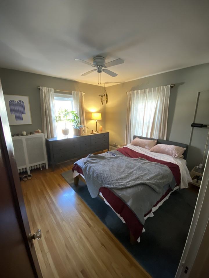 224 Penn Ave S #2 - Photo 3 of 11