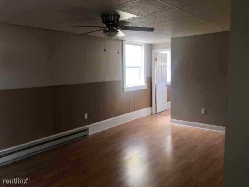 305 305 Main St J - Photo 3 of 16