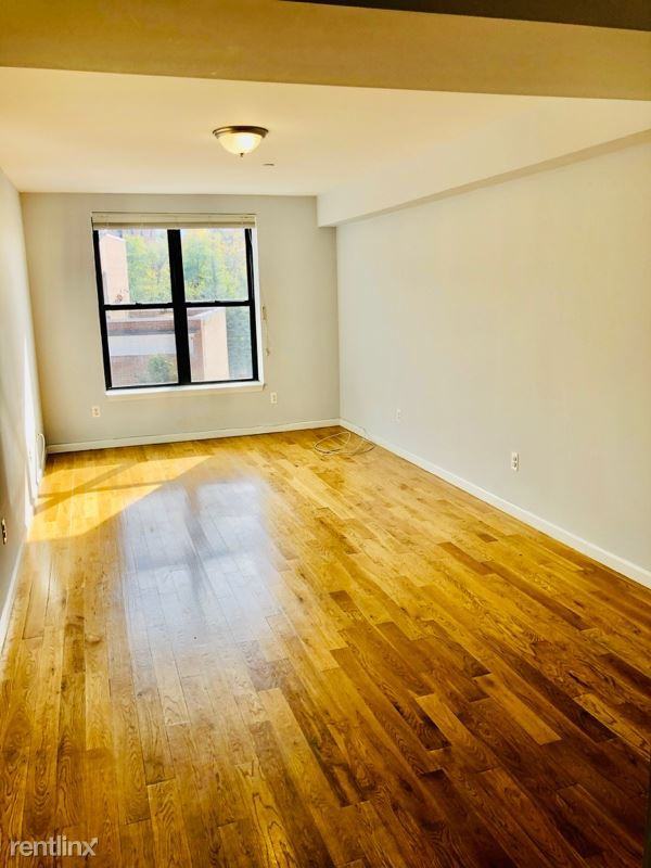 147 147 main street 2G - Photo 2 of 5