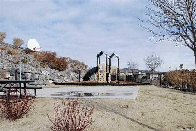 3078 Sterling Ridge Cir - Photo 2 of 12