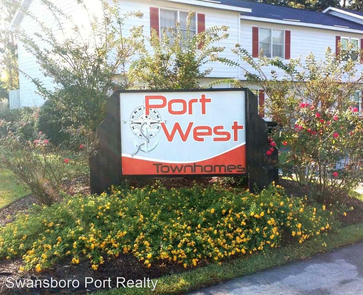 2 Portwest Townhouses Apt C - Photo 2 of 23