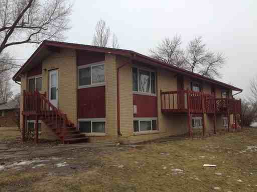 922 N 7th St - Photo 3 of 16