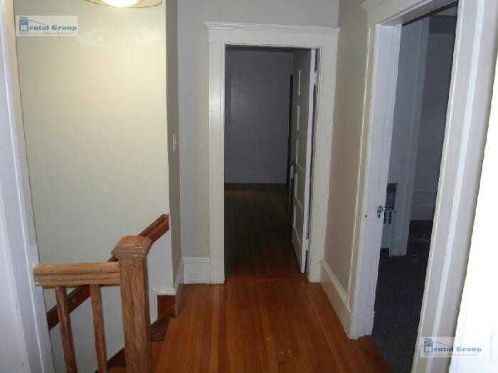 7 Lakeview St - Photo 3 of 47