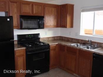 17881 Mama Bear Ct - Photo 2 of 4