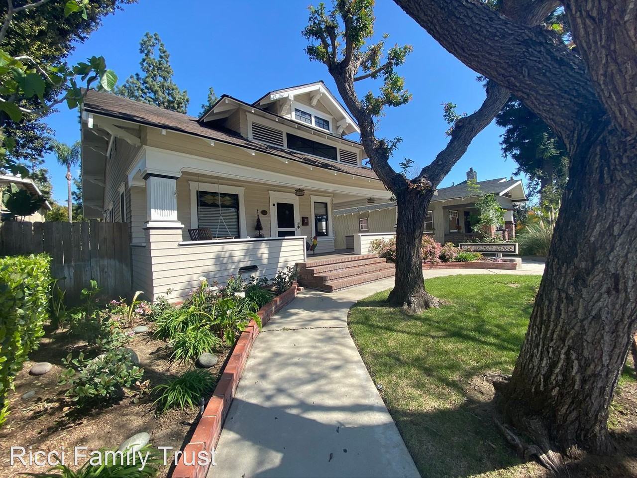 133 N Grand St - Photo 3 of 40