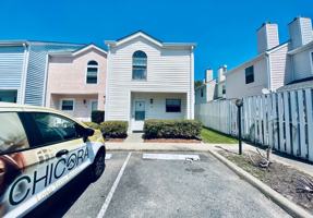 featured image of 6703 Jefferson Pl #F4