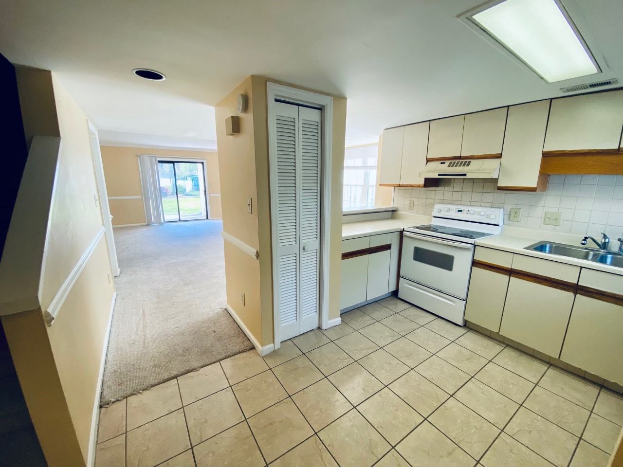 6703 Jefferson Pl #F4 - Photo 7 of 39